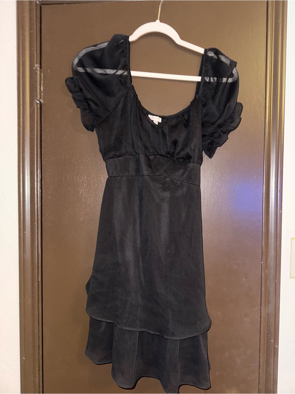 Love Tree Black Puff Sleeve Tiered Dress
